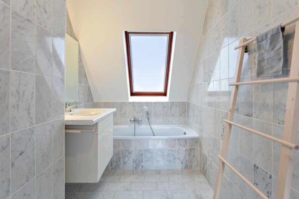 Huswell - Cozy And Roomy Studio With A Homely Feel De Haan Eksteriør billede