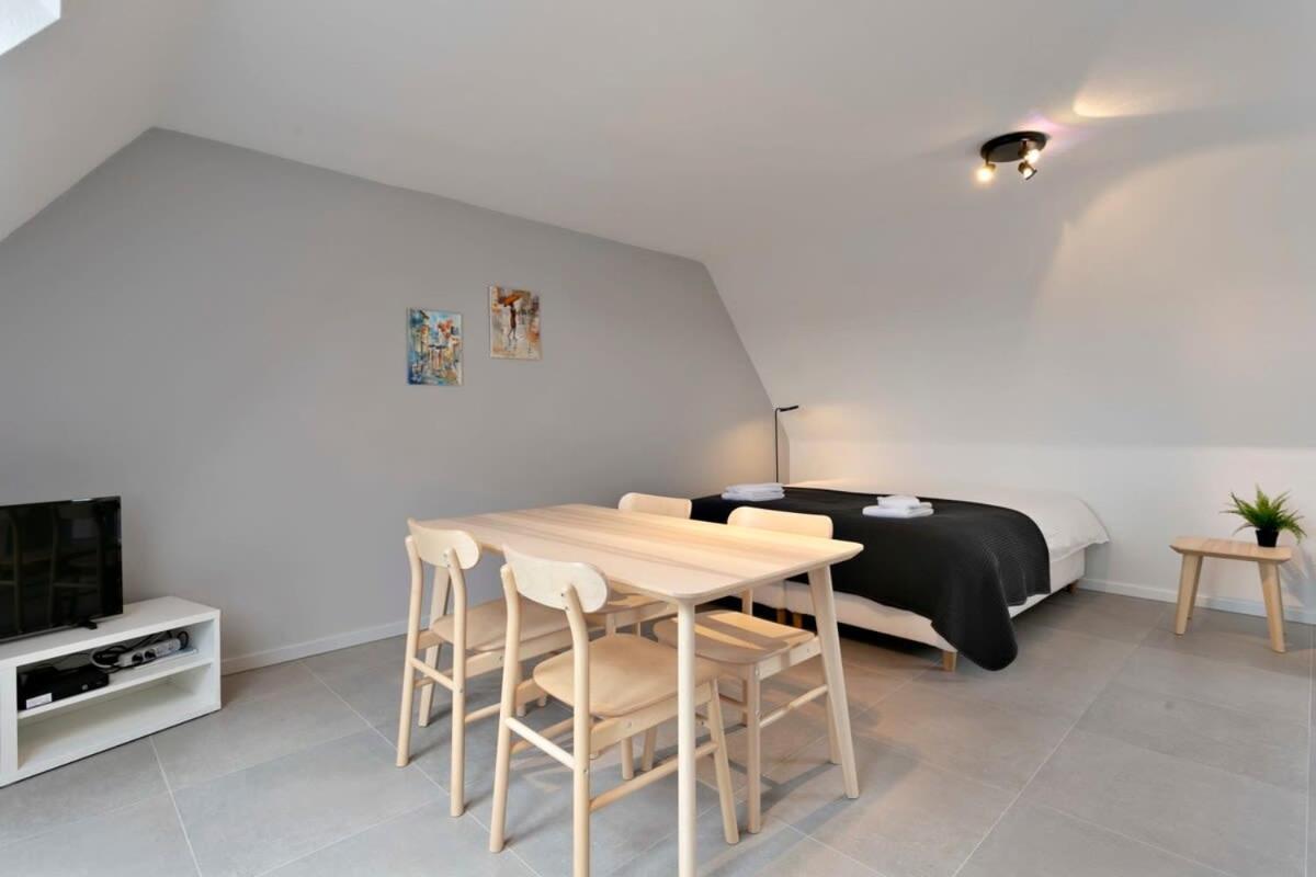 Huswell - Cozy And Roomy Studio With A Homely Feel De Haan Eksteriør billede